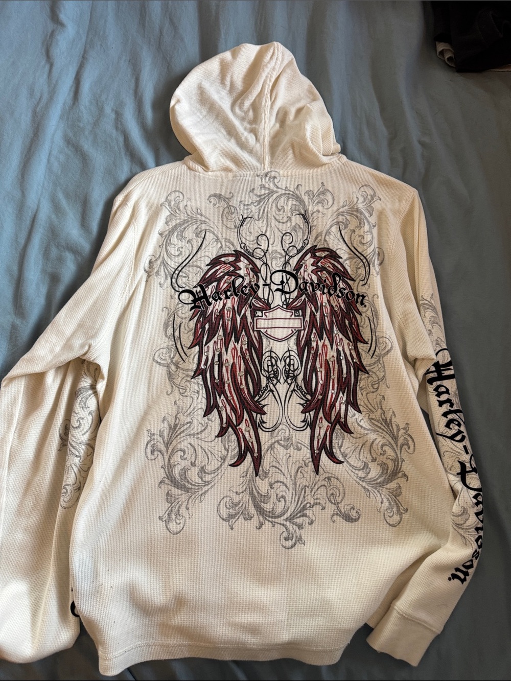 Harley-Davidson Cream Hoodie with Maroon Wing Chest Graphic - Picture 5 of 6